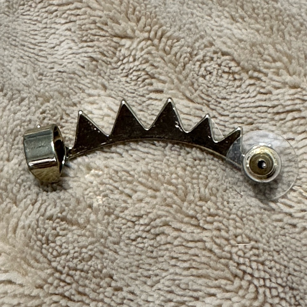 Ear cuff - Picture 3 of 4